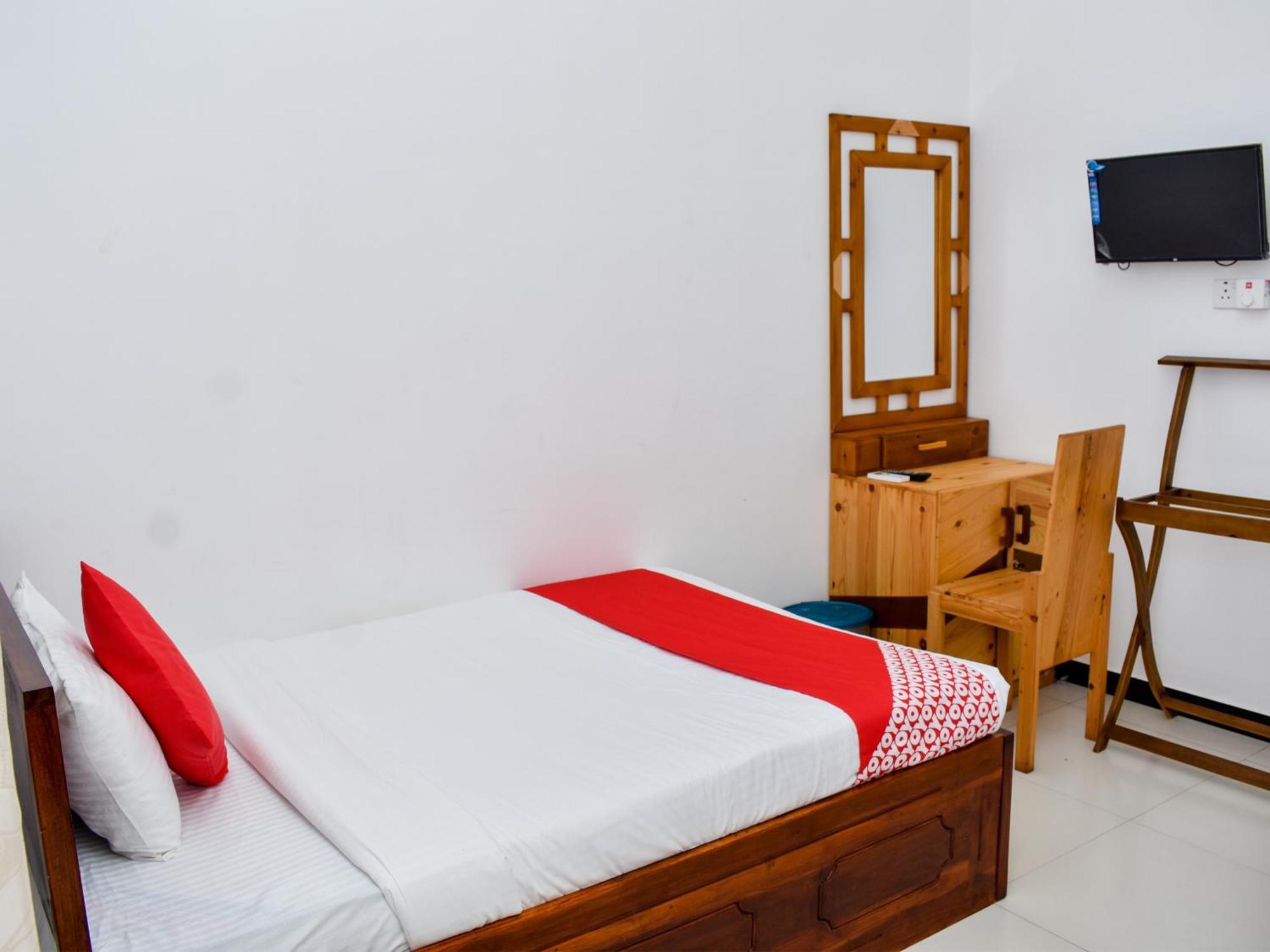 Mallika Resort Тринкомали Номер фото