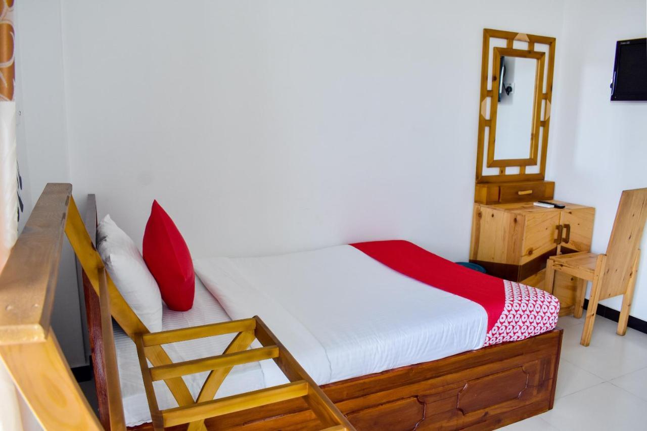 Mallika Resort Тринкомали Экстерьер фото